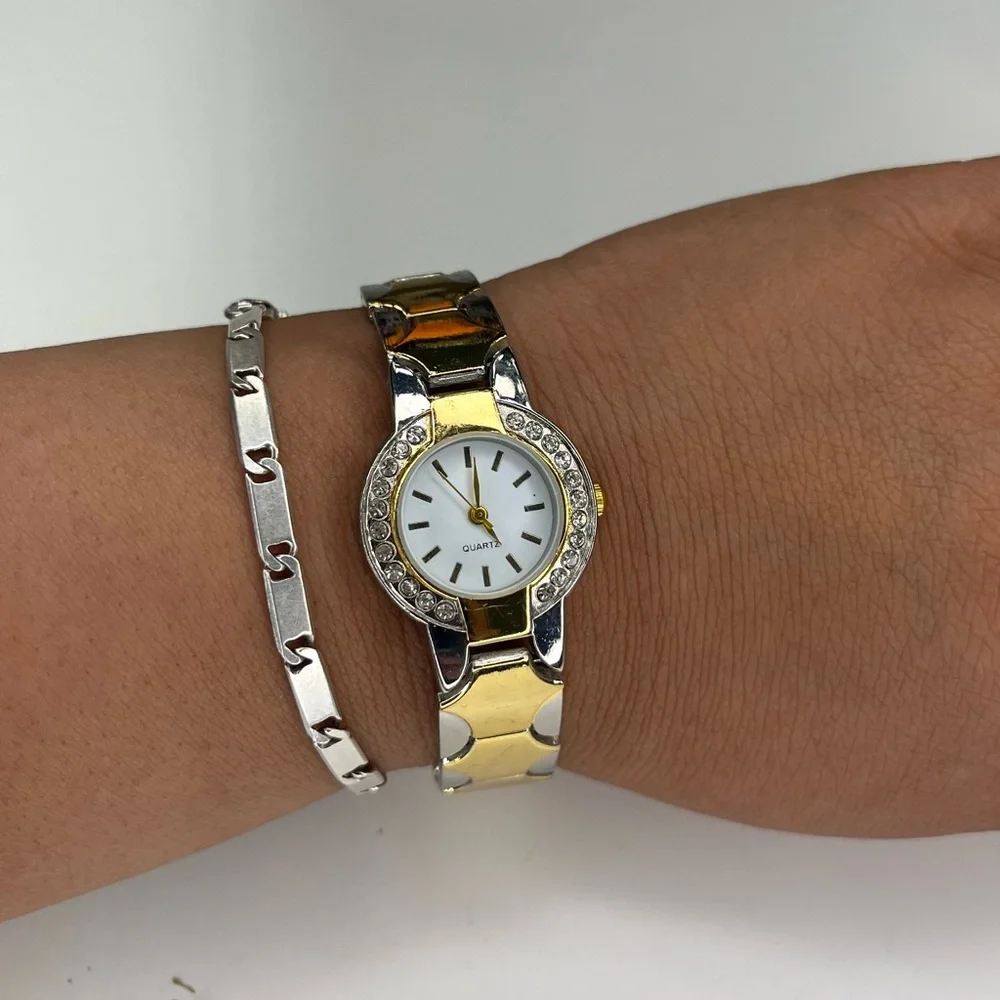 Blair Ladies‎ Gemmed Quartz Watch 25mm Round Silver/Gold Tone Metal Band Dainty